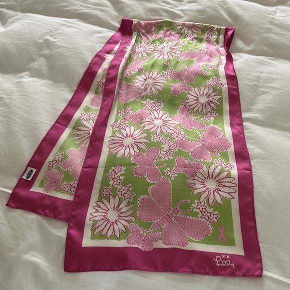 Lilly Pulitzer Pink 100% Silk Scarf Excellent Condition - Picture 3 of 9